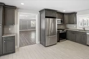 59 Sycamore Cir, Stony Brook, NY 11790 - Photo 10