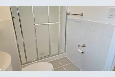 137-22 242nd Street, Rosedale, NY 11422 - Photo 4