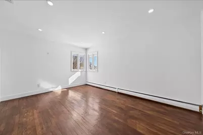 8 Whitebirch Lane, Commack, NY 11725 - Photo 16