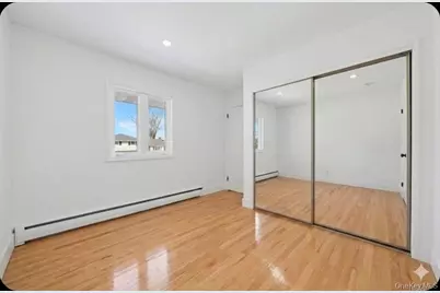 8 Whitebirch Lane, Commack, NY 11725 - Photo 12