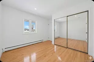 8 White Birch Ln, Commack, NY 11725 - Photo 12