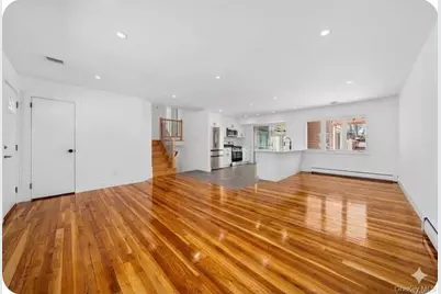 8 Whitebirch Lane, Commack, NY 11725 - Photo 6