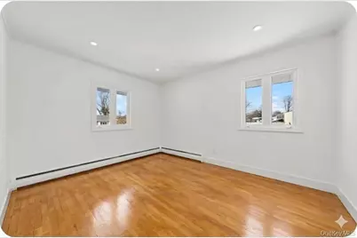 8 Whitebirch Lane, Commack, NY 11725 - Photo 16