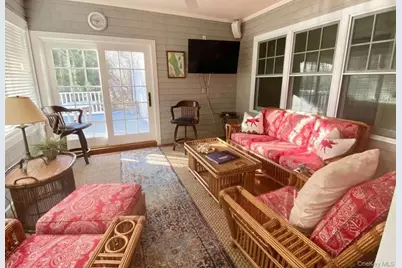 190 Jackson Landing, Mattituck, NY 11952 - Photo 8