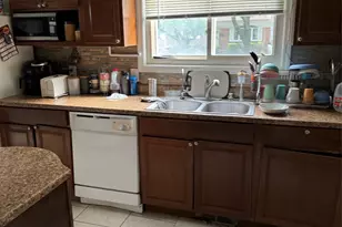 45 Oakley Dr, Huntington, NY 11746 - Photo 8