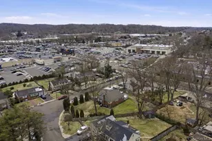 45 Oakley Dr, Huntington, NY 11746 - Photo 12