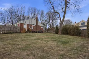 45 Oakley Dr, Huntington, NY 11746 - Photo 6