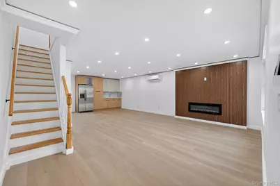 114-25 200th Street, Saint Albans, NY 11412 - Photo 6