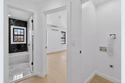 114-25 200th Street, Saint Albans, NY 11412 - Photo 12