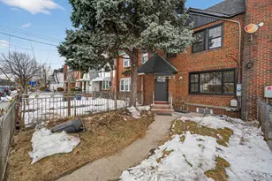 114-25 200th St, Saint Albans, NY 11412 - Photo 16