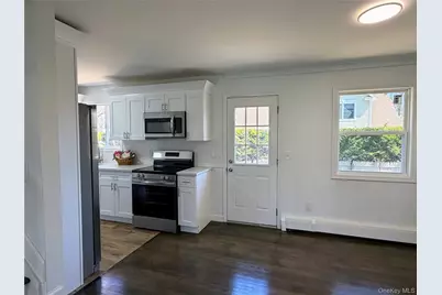 15 Gardiners Road, Sound Beach, NY 11789 - Photo 4