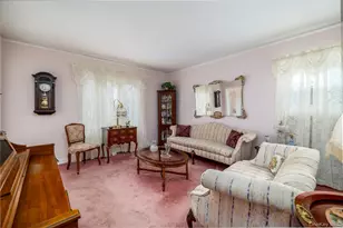 93 Kenneth Pl, New Hyde Park, NY 11040 - Photo 16