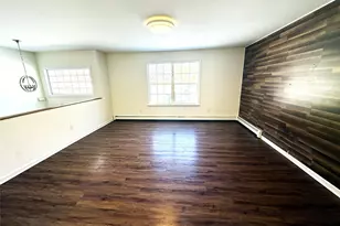 2 New St, Holtsville, NY 11742 - Photo 12