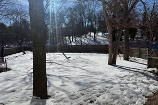 2 New St, Holtsville, NY 11742 - Photo 26