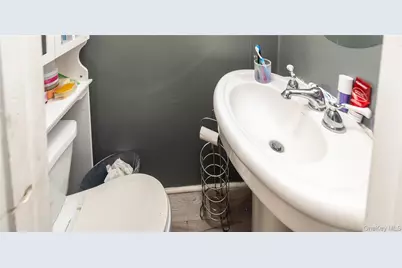 46 Hasbrouck Street, Newburgh, NY 12550 - Photo 16