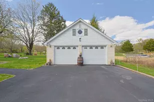 108 St Andrews Rd, Walden, NY 12586 - Photo 2