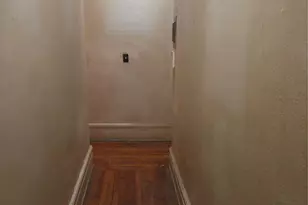 31-14 Crescent St, Astoria, NY 11106 - Photo 2