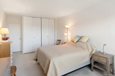 2400 Johnson Avenue #3B, Bronx, NY 10463 - Photo 16