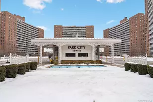 61-15 98th St, Rego Park, NY 11374 - Photo 2