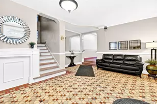 2 Greenridge Ave, White Plains, NY 10605 - Photo 6