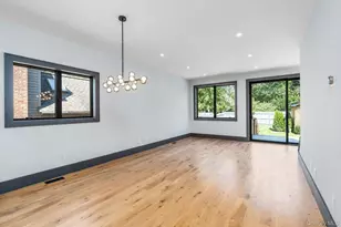 216 North St, Greenport, NY 11944 - Photo 4