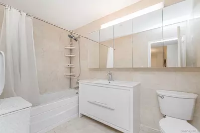 50 Oceana Drive W #3D, Brooklyn, NY 11235 - Photo 18