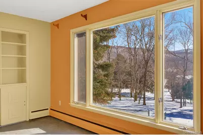 7 Wodenethe Drive S, Beacon, NY 12508 - Photo 8