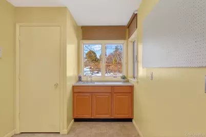 7 Wodenethe Drive S, Beacon, NY 12508 - Photo 16