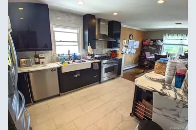 469 E Park Avenue #Upper, Long Beach, NY 11561 - Photo 22