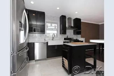 469 E Park Avenue #Upper, Long Beach, NY 11561 - Photo 4