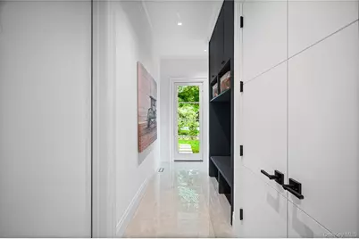 7 Mirrielees Road, Great Neck, NY 11021 - Photo 18