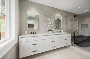 7 Mirrielees Rd, Great Neck, NY 11021 - Photo 36