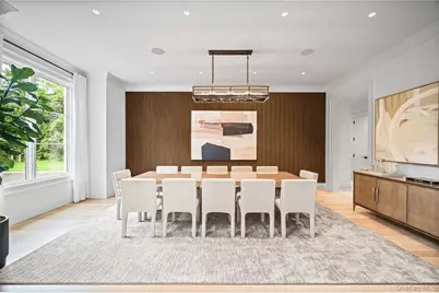 7 Mirrielees Road, Great Neck, NY 11021 - Photo 10