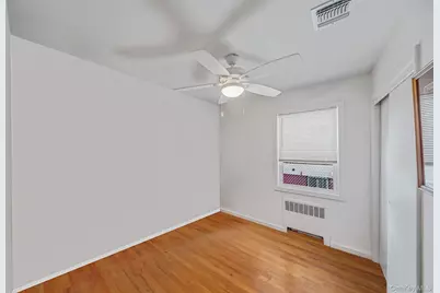 221 Amsterdam Avenue, West Babylon, NY 11704 - Photo 8