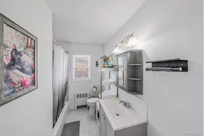 221 Amsterdam Avenue, West Babylon, NY 11704 - Photo 10