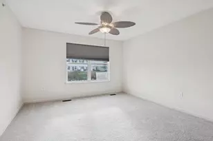 37 Weatherby Ln, Central Islip, NY 11722 - Photo 10