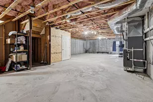 37 Weatherby Ln, Central Islip, NY 11722 - Photo 14