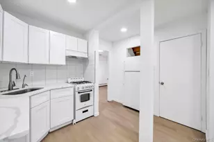 5494 Expressway Dr S, Holtsville, NY 11742 - Photo 12