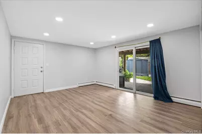 570 Conklin Street, Farmingdale, NY 11735 - Photo 16