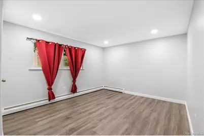 570 Conklin Street, Farmingdale, NY 11735 - Photo 18