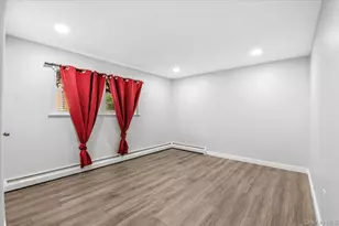 570 Conklin St, Farmingdale, NY 11735 - Photo 18