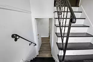 570 Conklin St, Farmingdale, NY 11735 - Photo 4
