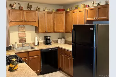 138 Weatherby Lane, Central Islip, NY 11722 - Photo 10