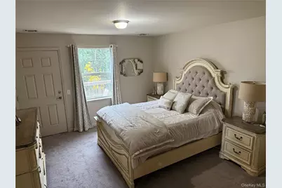 138 Weatherby Lane, Central Islip, NY 11722 - Photo 12