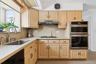 44 Wallace Dr, Plainview, NY 11803 - Photo 6