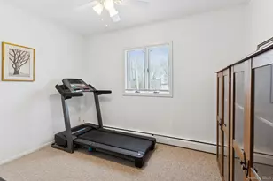 44 Wallace Dr, Plainview, NY 11803 - Photo 14