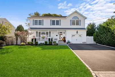 231 46th Street, Lindenhurst, NY 11757 - Photo 1