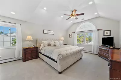 231 46th Street, Lindenhurst, NY 11757 - Photo 14