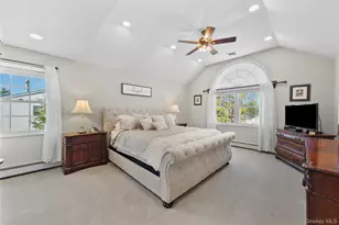 231 46th St, Lindenhurst, NY 11757 - Photo 14