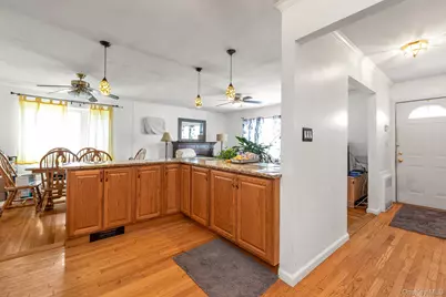 104 Meade Avenue, Bethpage, NY 11714 - Photo 4